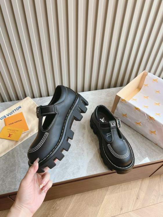 Picture of Louis Vuitton Shoes _SKULVsz35-4039-45mnf072516494